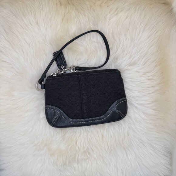 GUC Coach Signature Classic Wristlet (Small) in Canvas/Leather - Picture 2 of 4